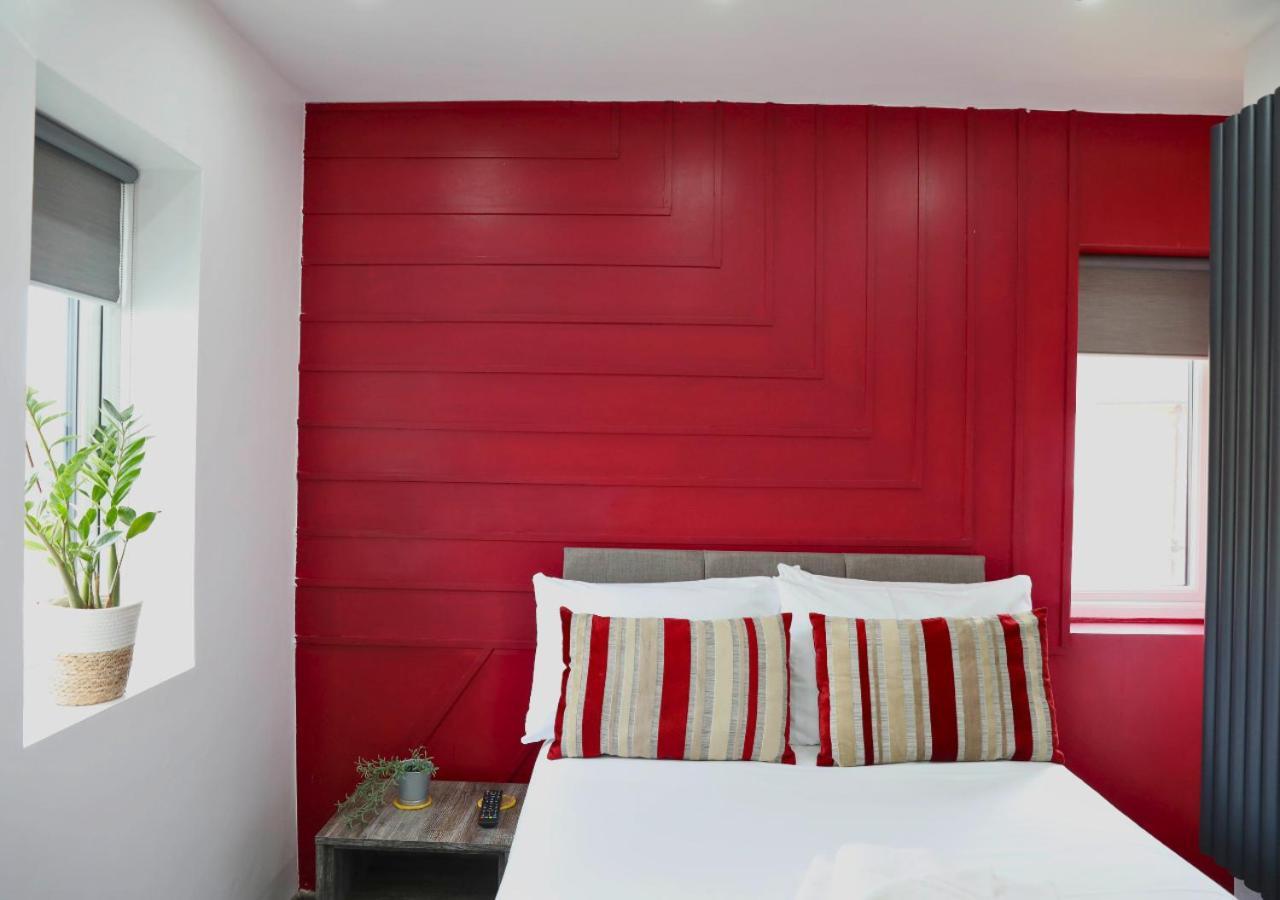 Cb Stays - Private Rooms With Ensuite And Kitchenette In Peterborough Exteriör bild